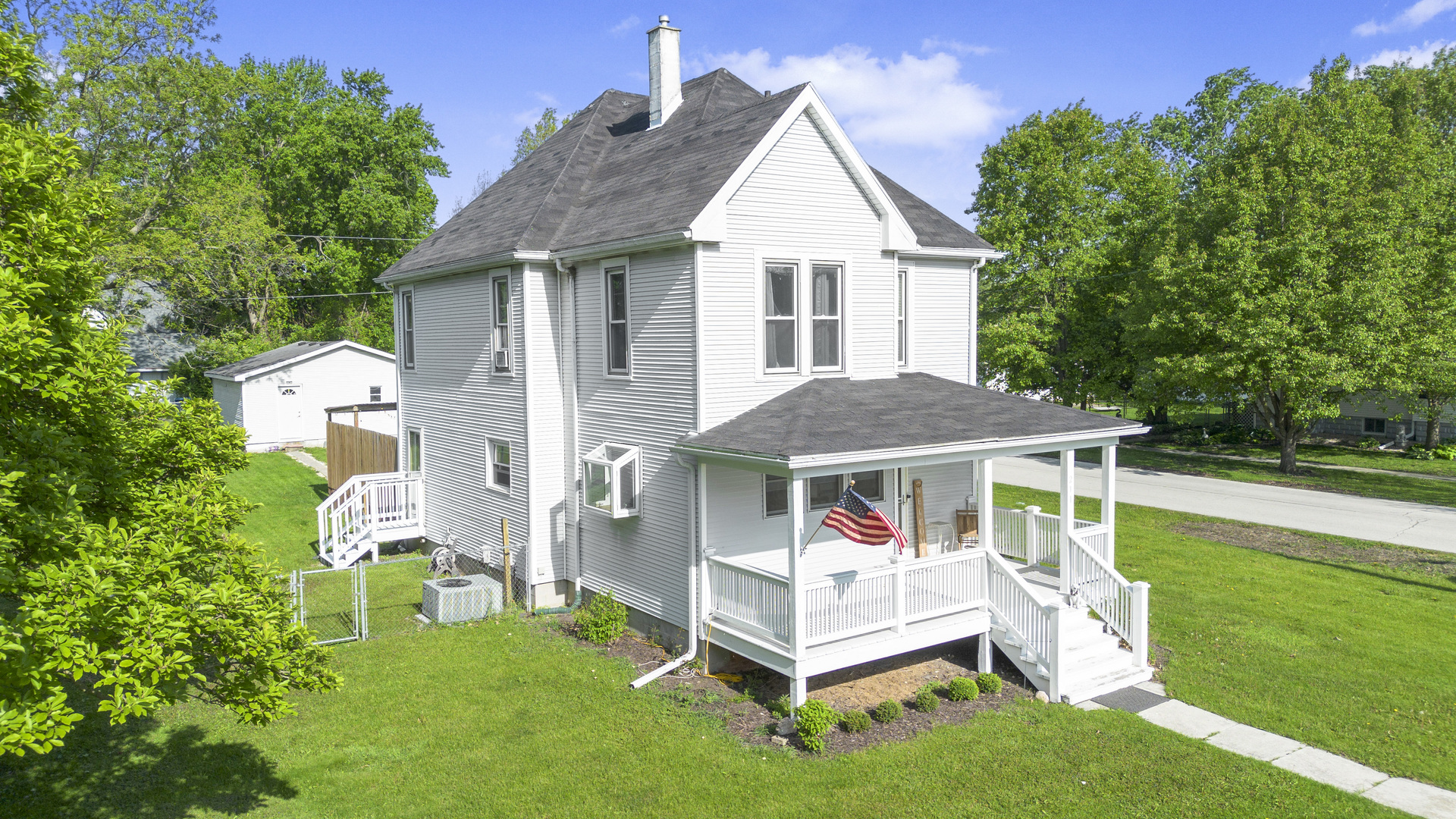 211 N Maple Street, Grant Park, IL 60940