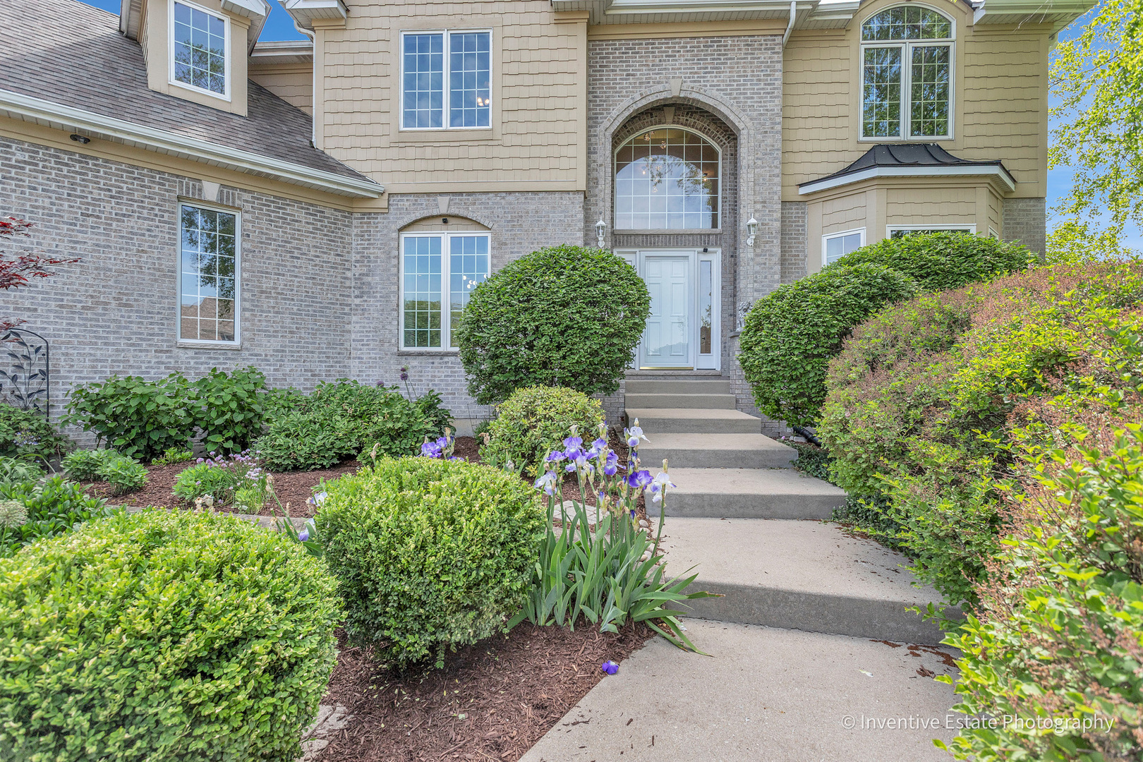 2341 Courtland Court, Aurora, IL 60502