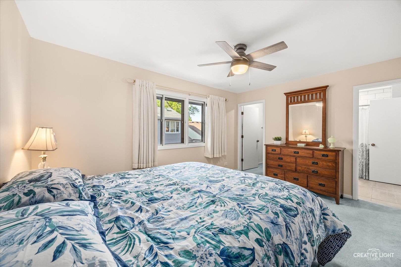30W056 Buckthorn Court, Warrenville, IL 60555