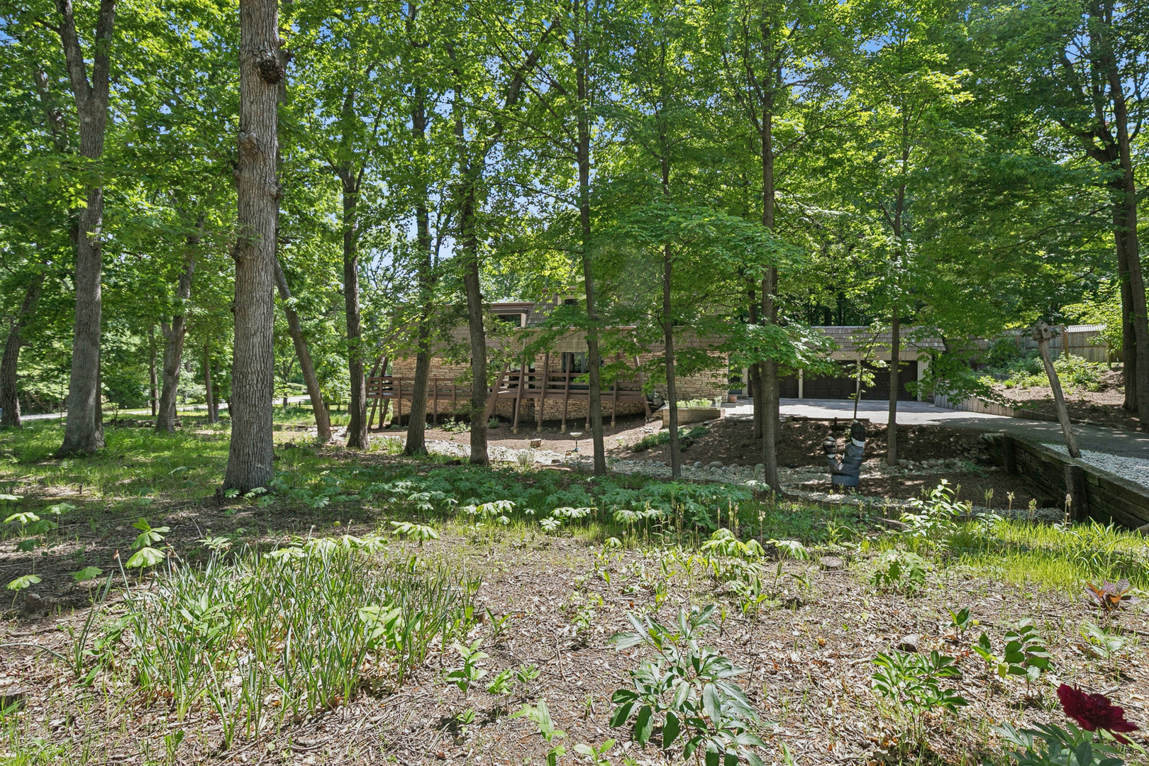 32433 N Forest Drive, Grayslake, IL 60030