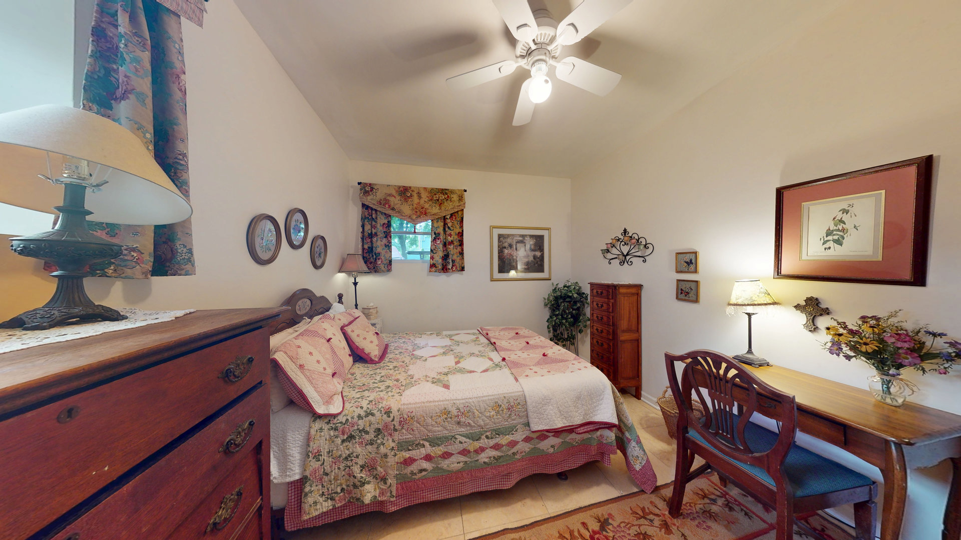 315 E Union Avenue, Wheaton, IL 60187
