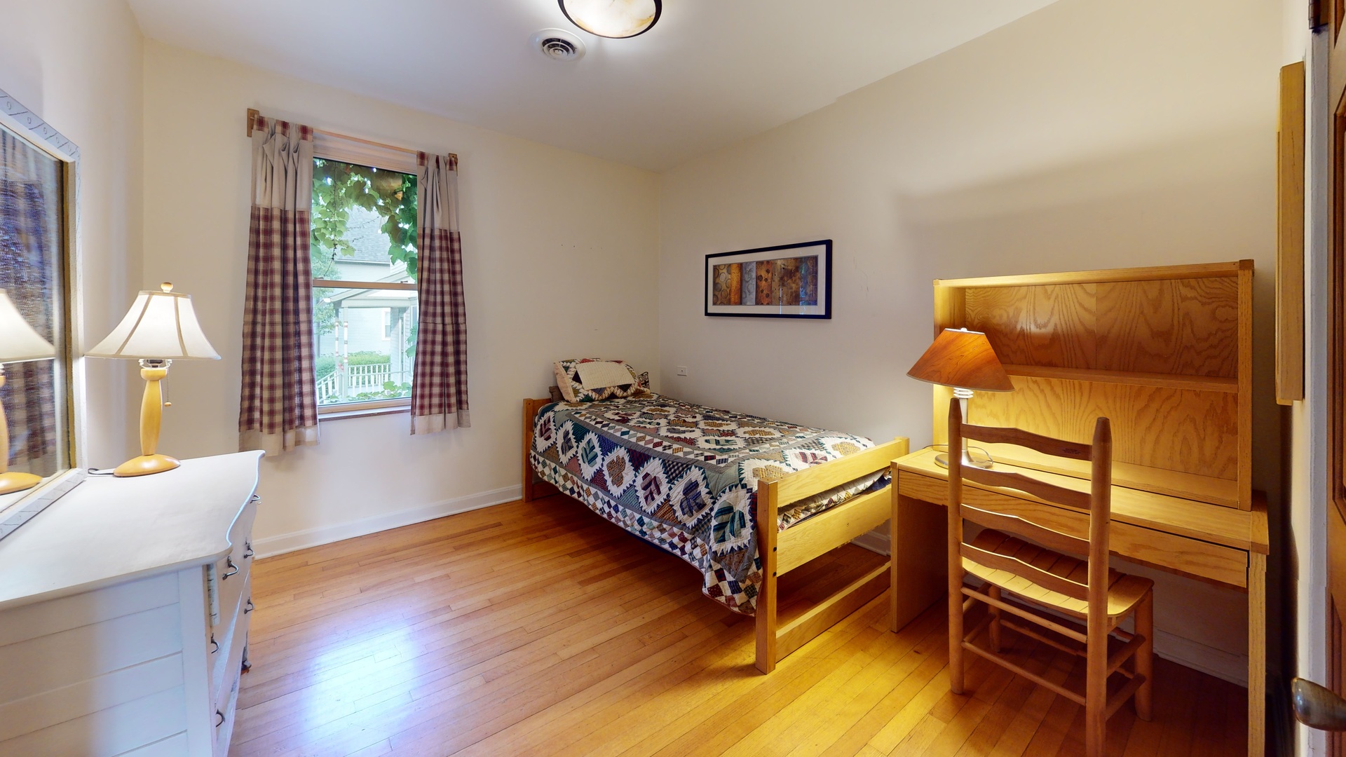 315 E Union Avenue, Wheaton, IL 60187