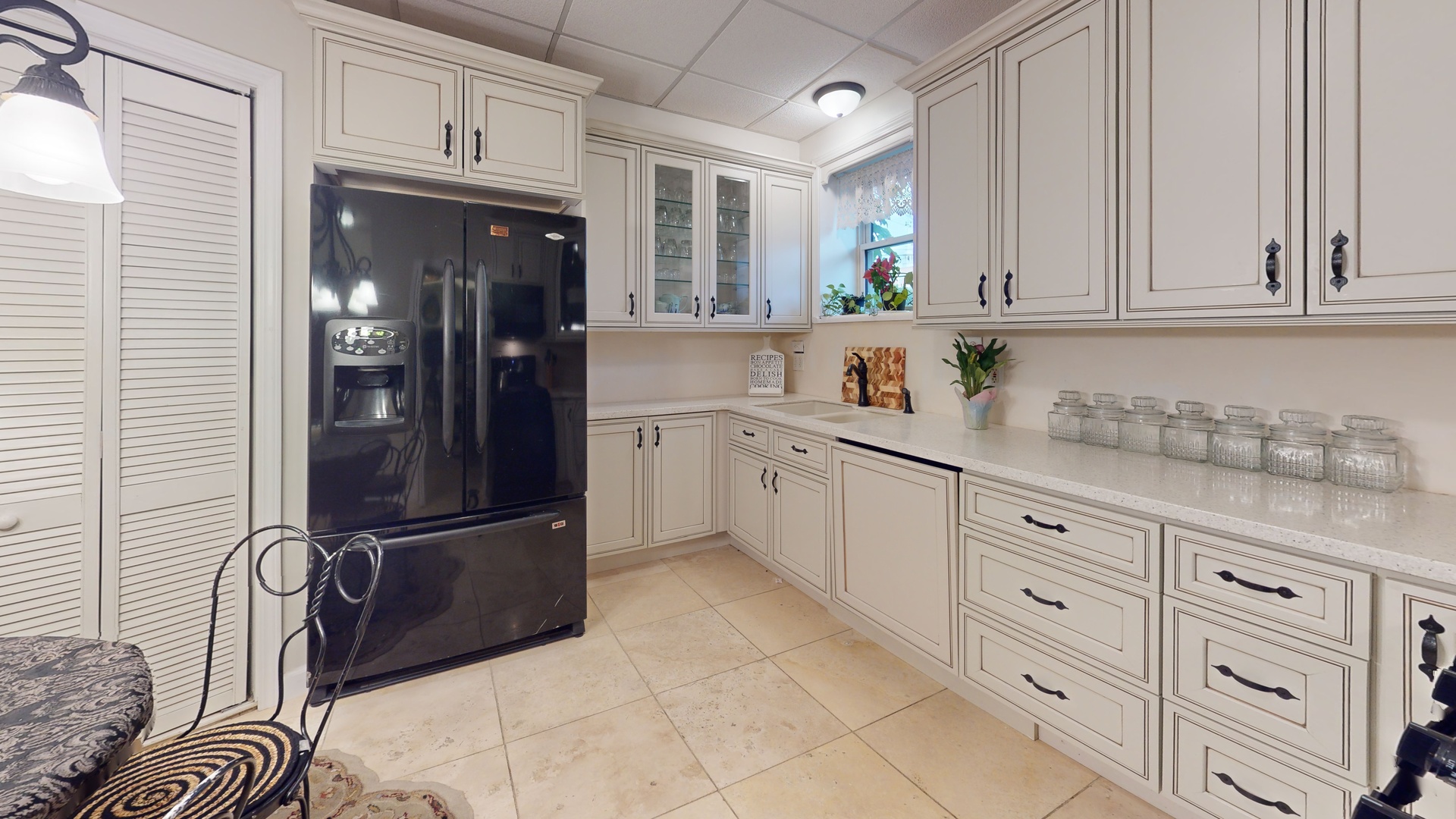 315 E Union Avenue, Wheaton, IL 60187