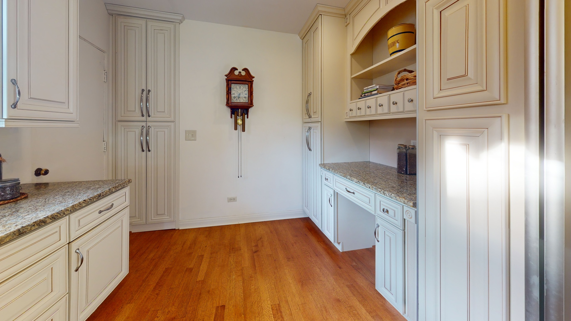 315 E Union Avenue, Wheaton, IL 60187