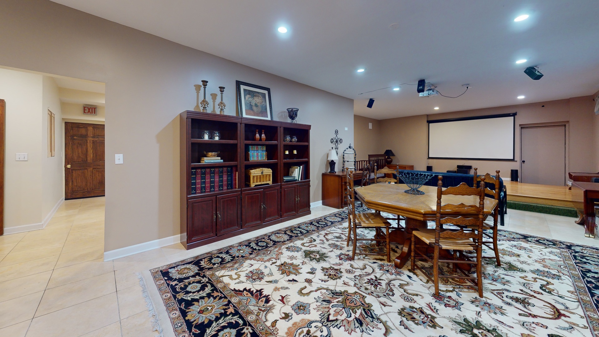 315 E Union Avenue, Wheaton, IL 60187