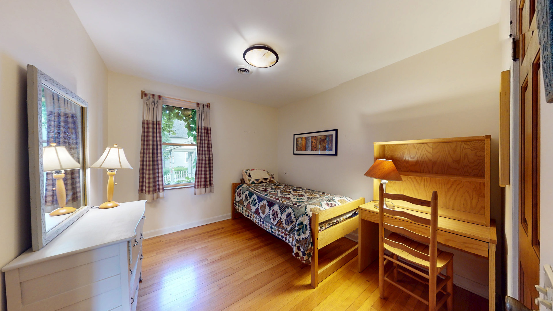 315 E Union Avenue, Wheaton, IL 60187
