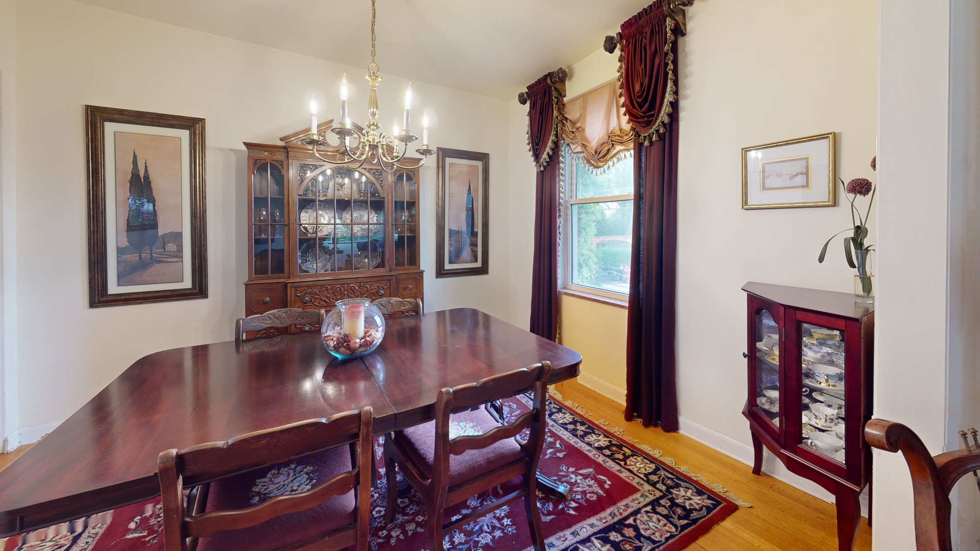 315 E Union Avenue, Wheaton, IL 60187