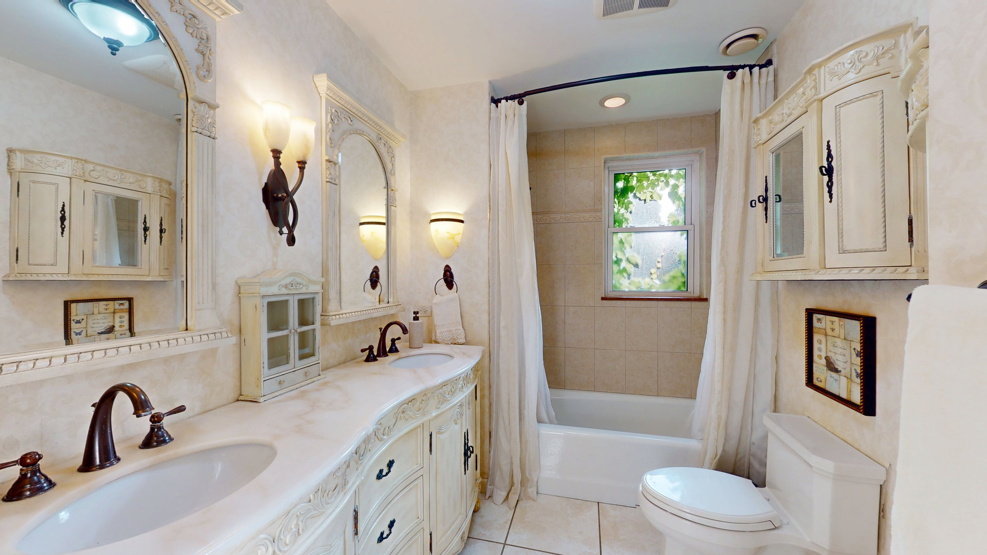 315 E Union Avenue, Wheaton, IL 60187