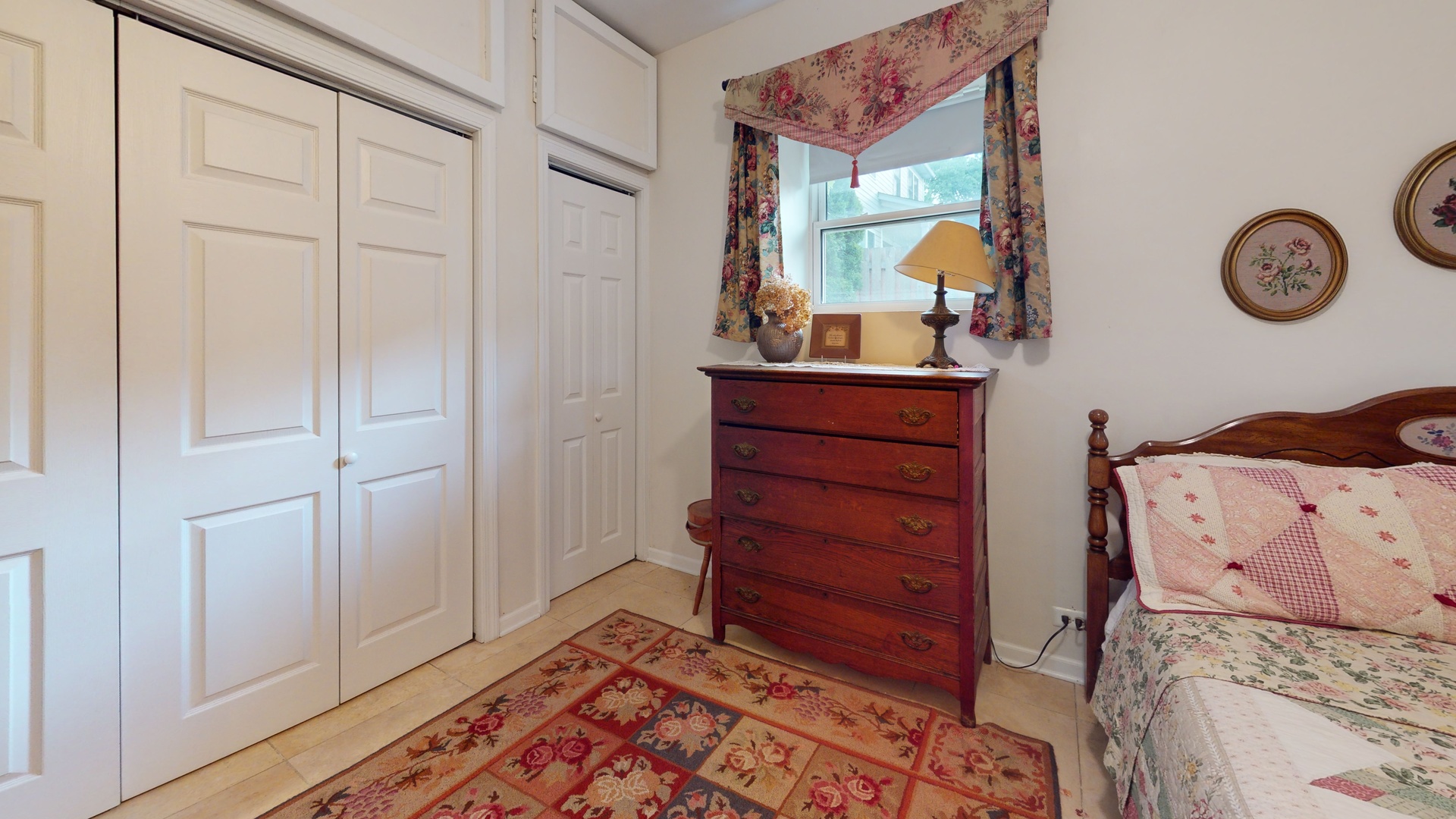 315 E Union Avenue, Wheaton, IL 60187
