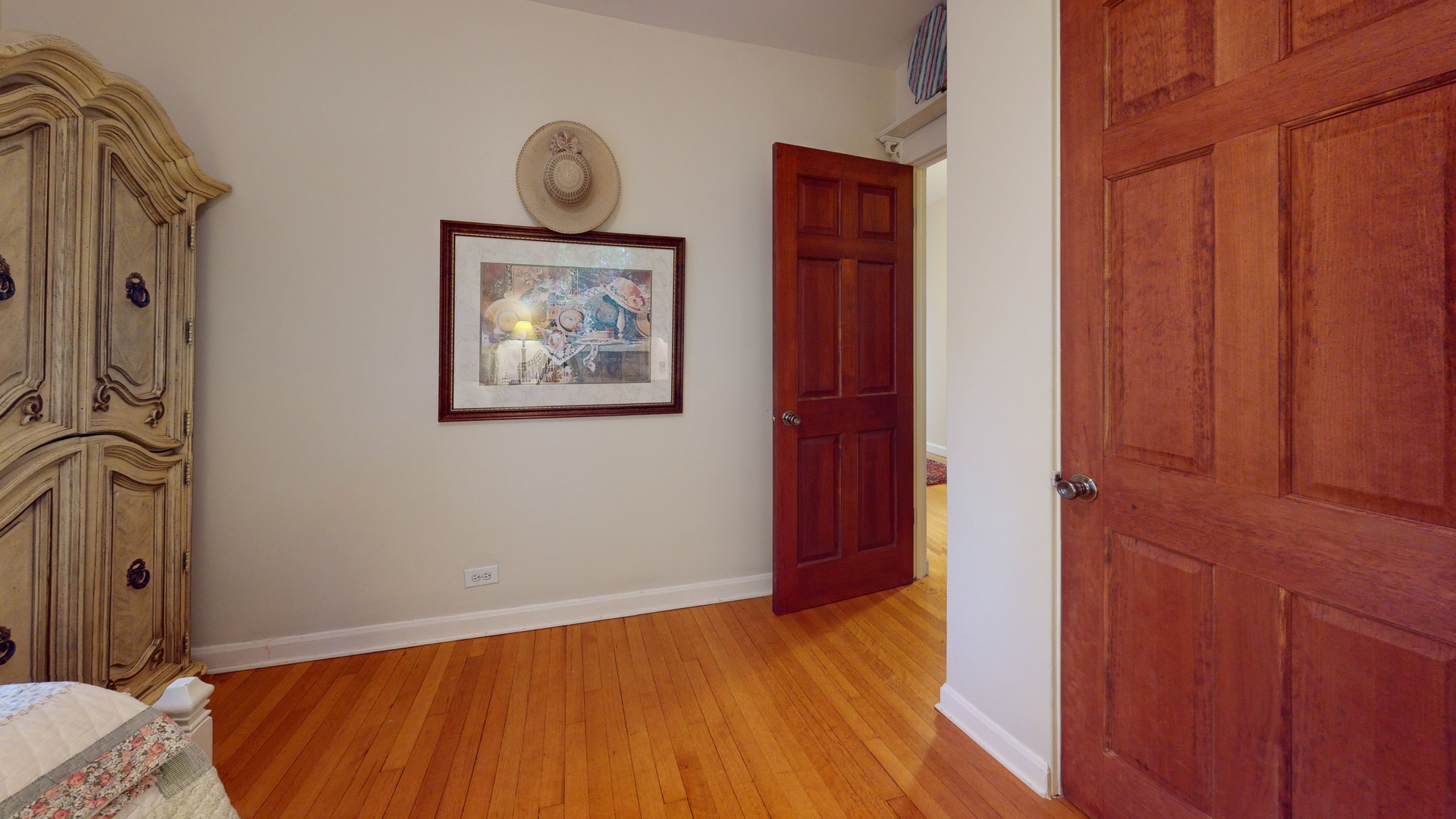 315 E Union Avenue, Wheaton, IL 60187
