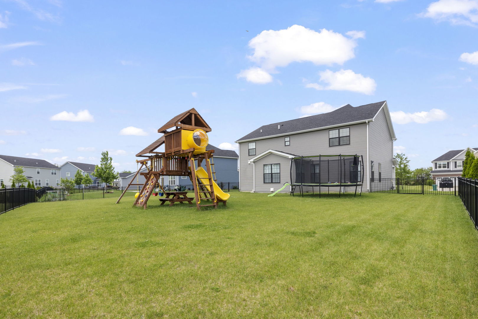 12601 S Poplar Crossing, Plainfield, IL 60585