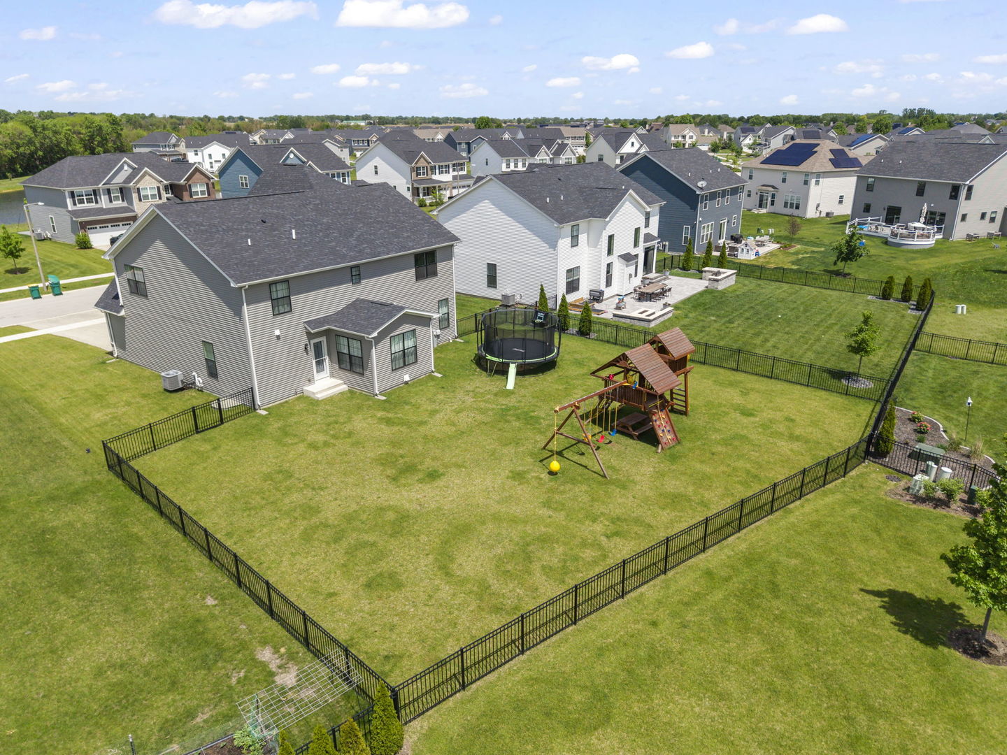 12601 S Poplar Crossing, Plainfield, IL 60585