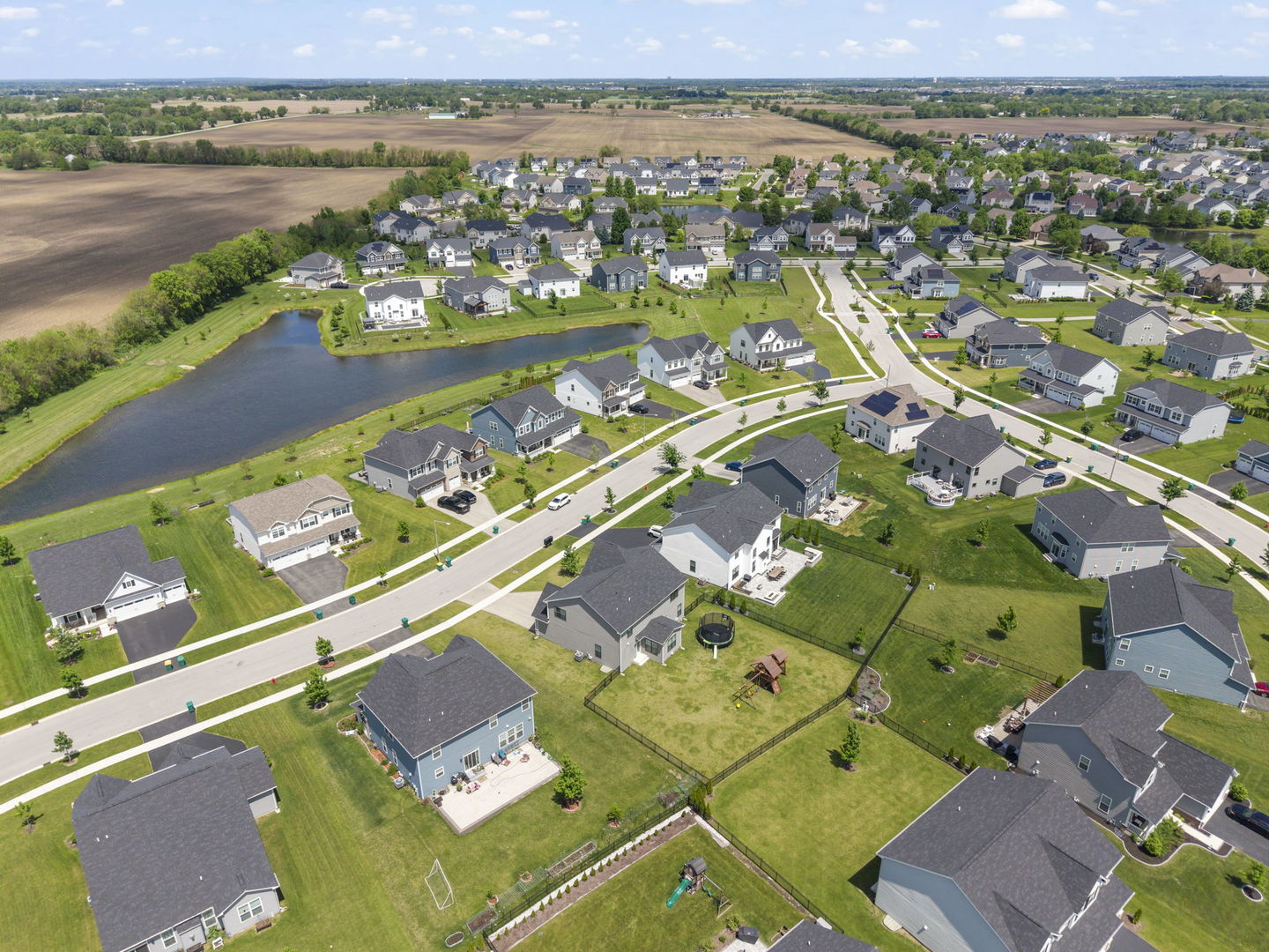 12601 S Poplar Crossing, Plainfield, IL 60585