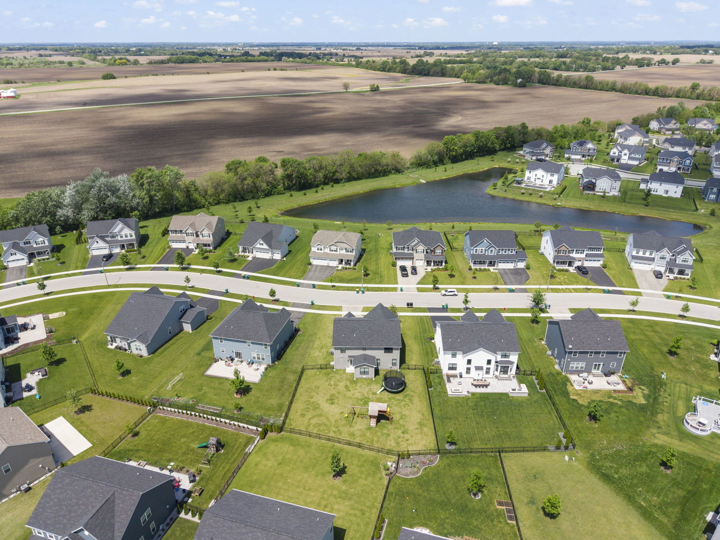 12601 S Poplar Crossing, Plainfield, IL 60585