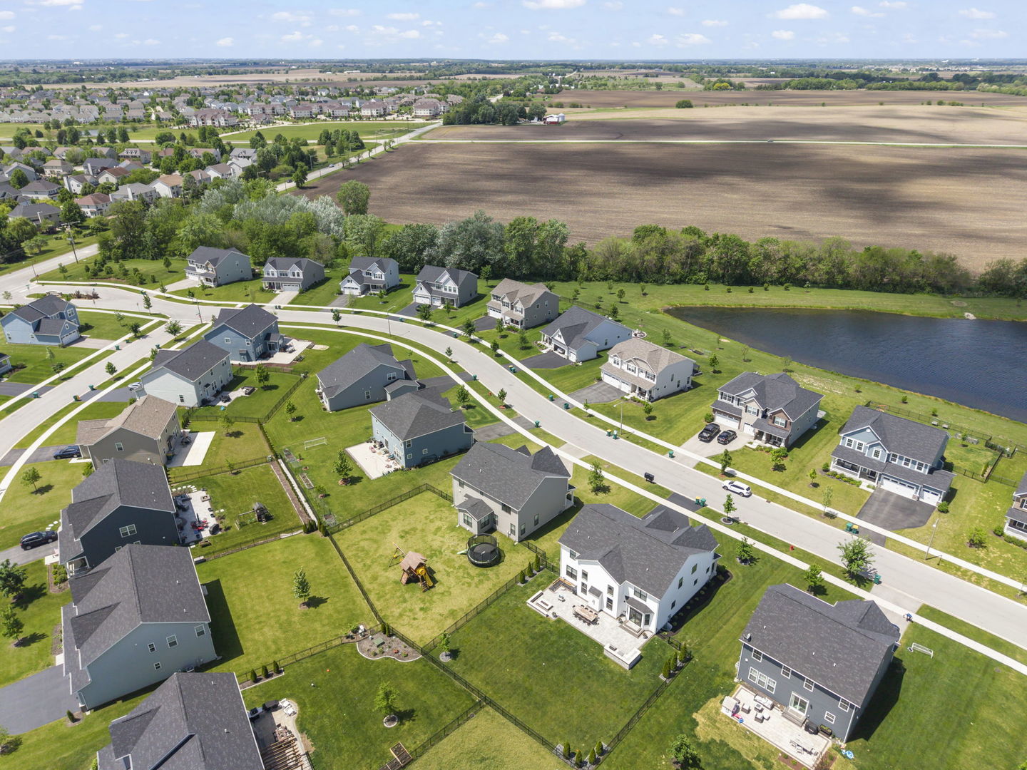 12601 S Poplar Crossing, Plainfield, IL 60585