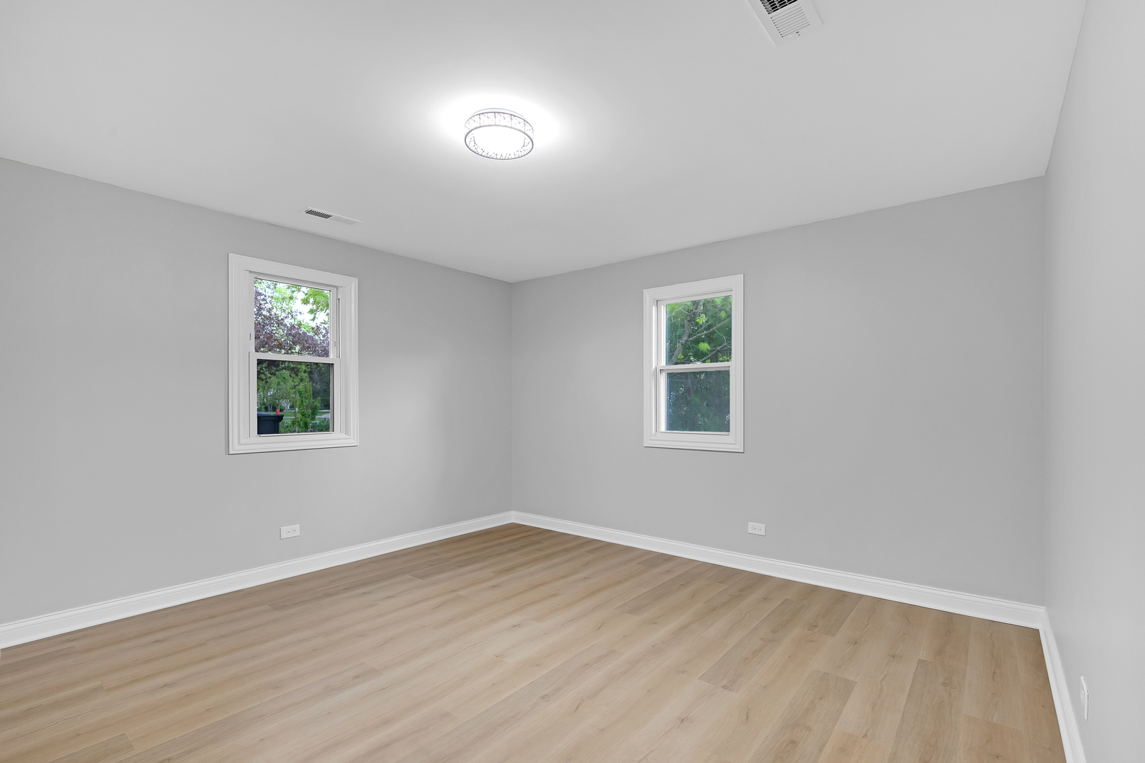 15 Johnathan Road, Lake Zurich, IL 60047