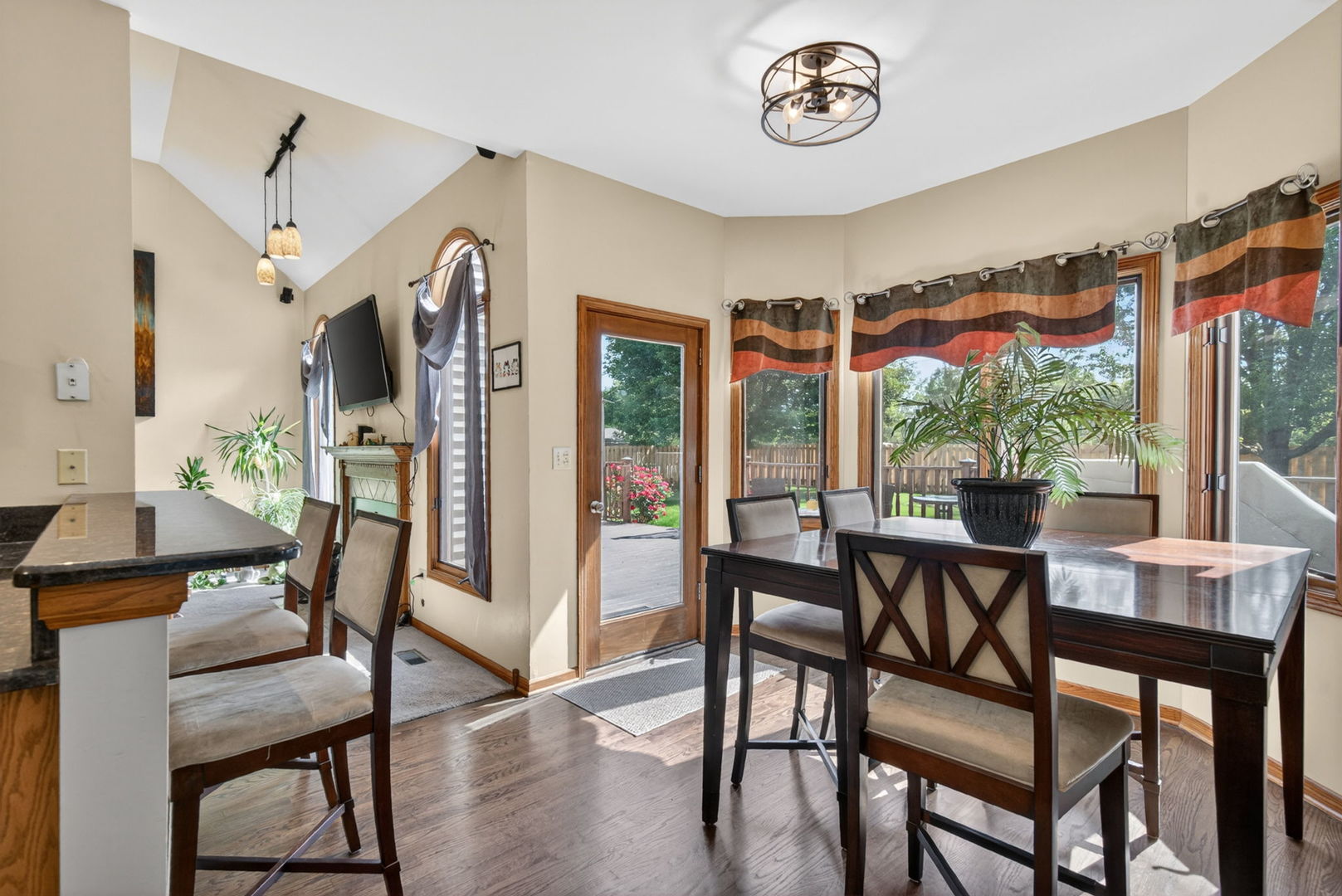 24453 S Blackhawk Drive, Channahon, IL 60410