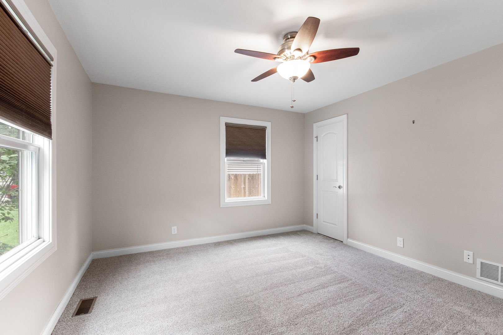 428 Ingleside Avenue, Aurora, IL 60506
