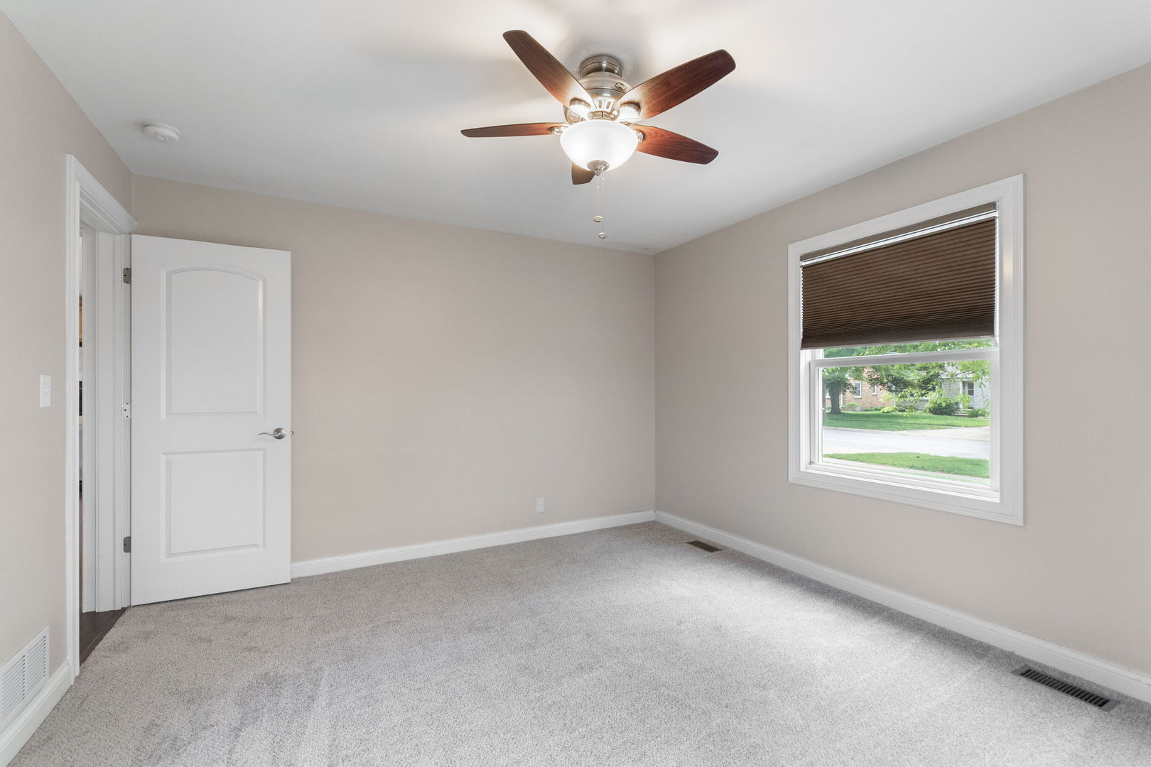 428 Ingleside Avenue, Aurora, IL 60506