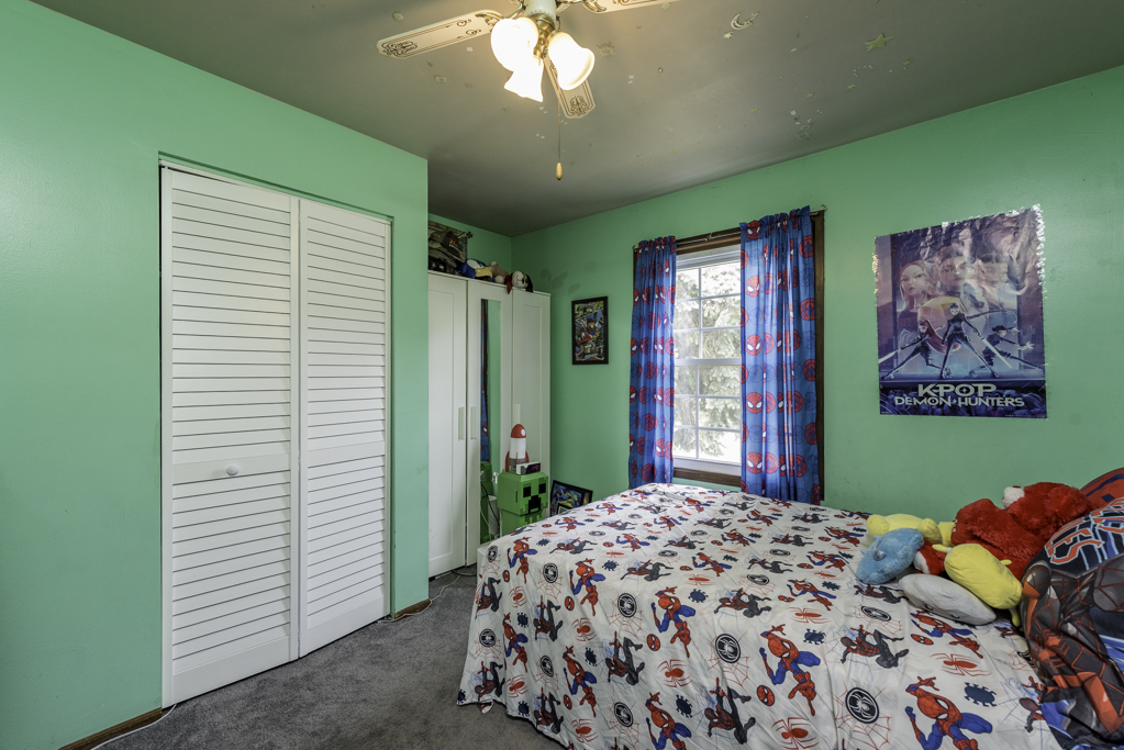 3332 N Lewis Avenue, Waukegan, IL 60087