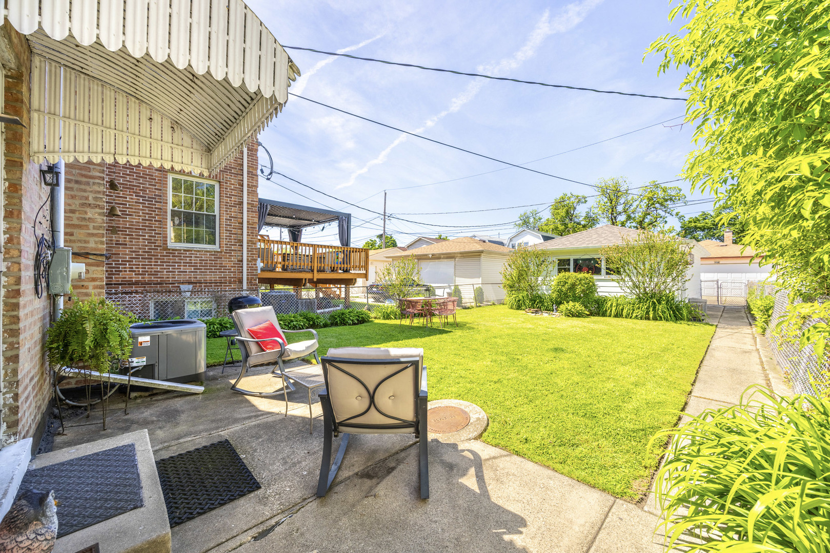 4906 W Argyle Street, Chicago, IL 60630