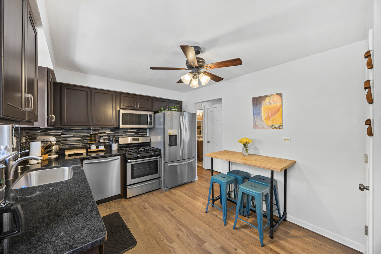 4906 W Argyle Street, Chicago, IL 60630
