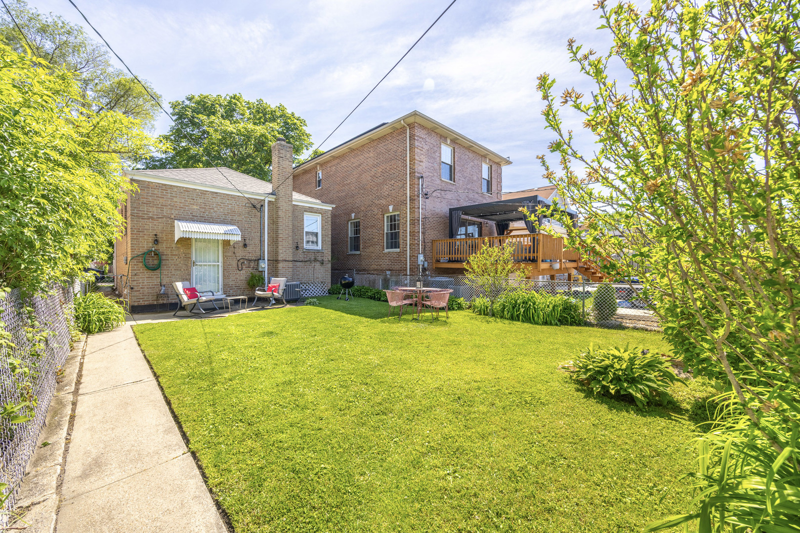 4906 W Argyle Street, Chicago, IL 60630