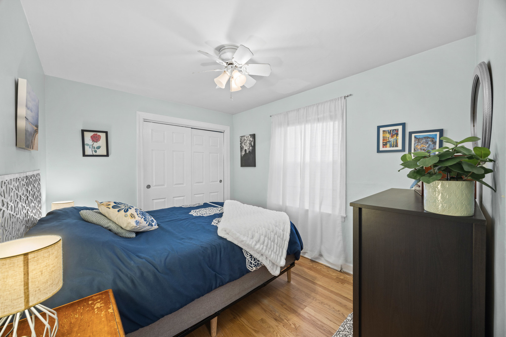 4906 W Argyle Street, Chicago, IL 60630