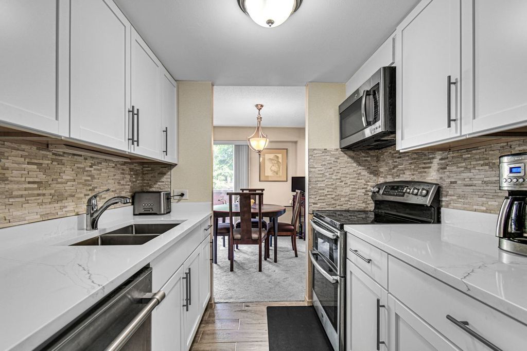 1169 S Plymouth Court #115, Chicago, IL 60605