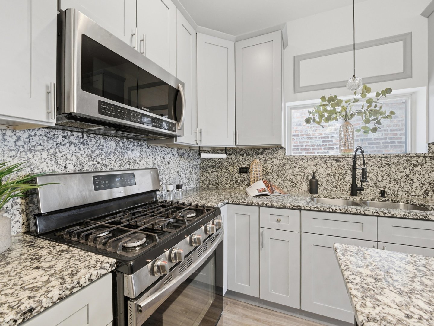 10203 S Sangamon Street, Chicago, IL 60643