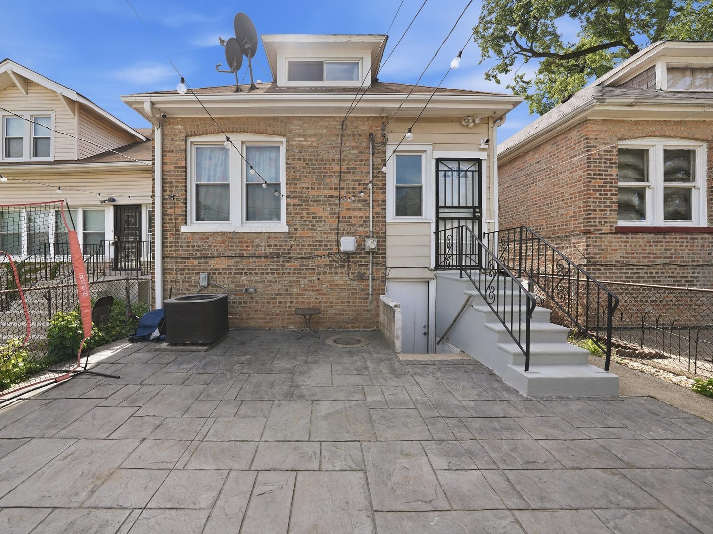 10203 S Sangamon Street, Chicago, IL 60643