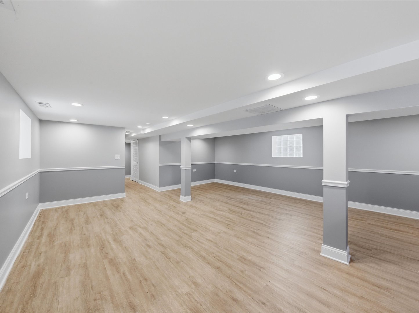 10203 S Sangamon Street, Chicago, IL 60643