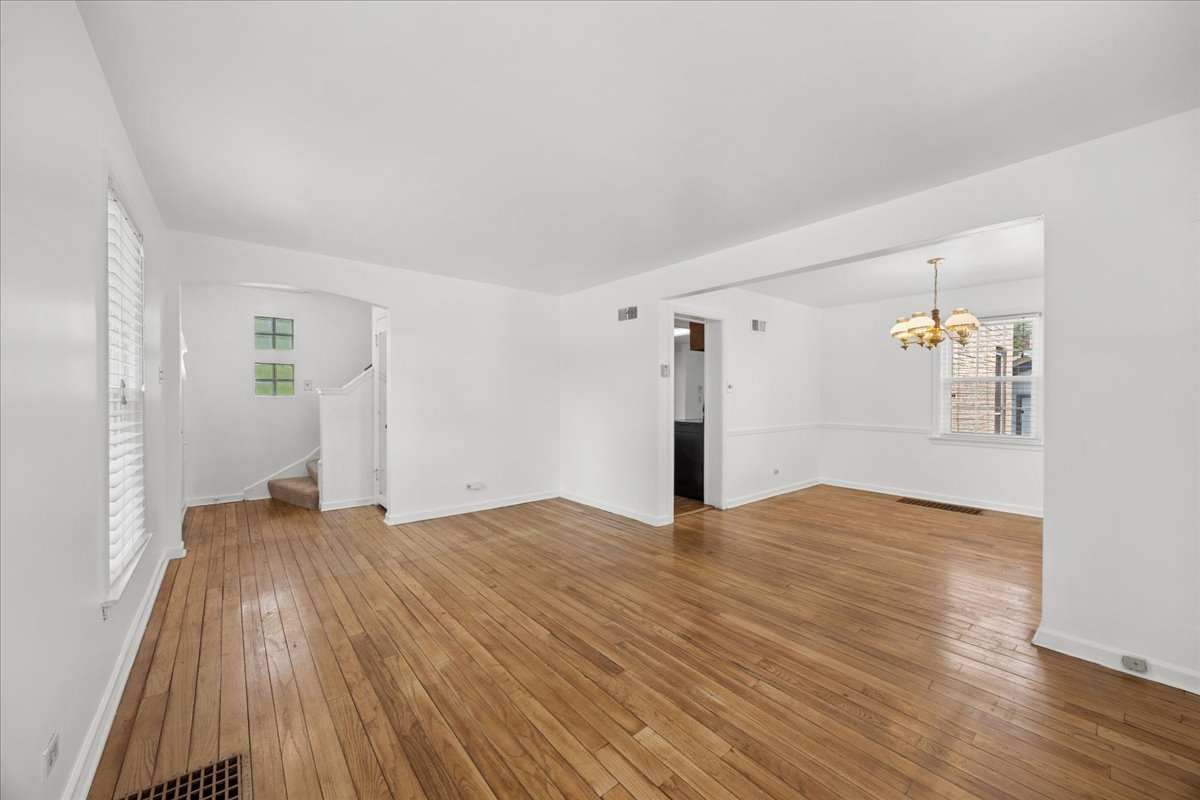619 Westchester Boulevard, Westchester, IL 60154