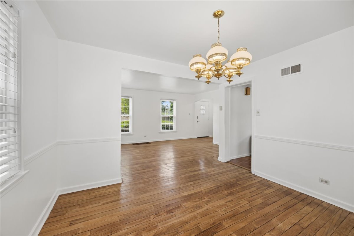 619 Westchester Boulevard, Westchester, IL 60154