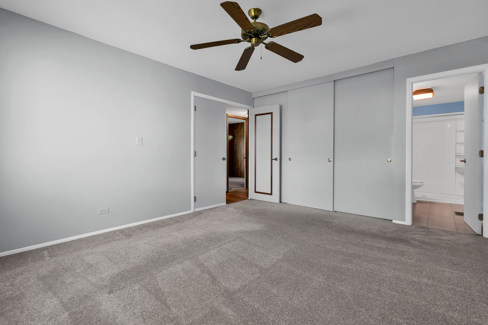 1272 Arlington Drive, Hanover Park, IL 60133