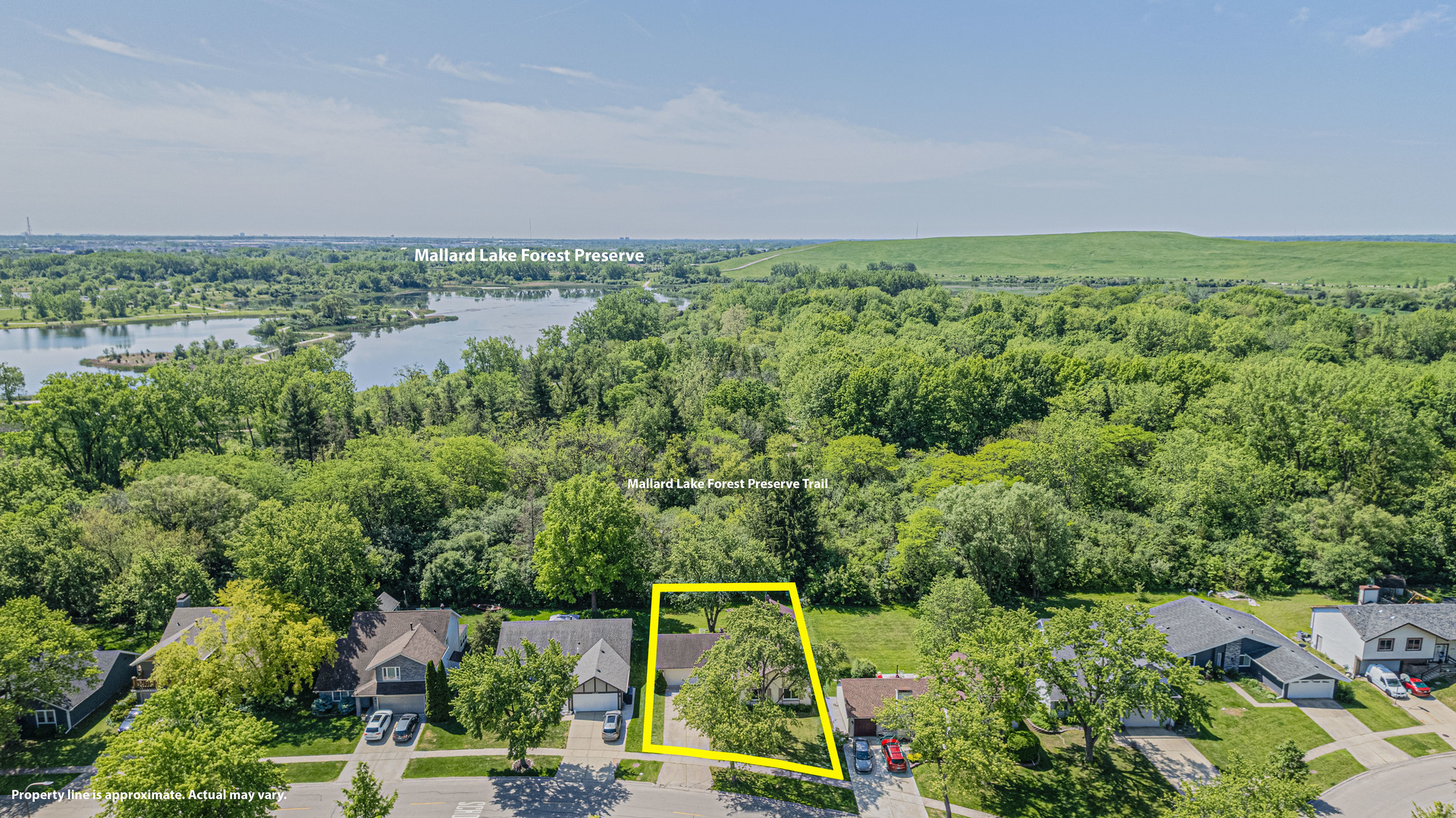 1272 Arlington Drive, Hanover Park, IL 60133
