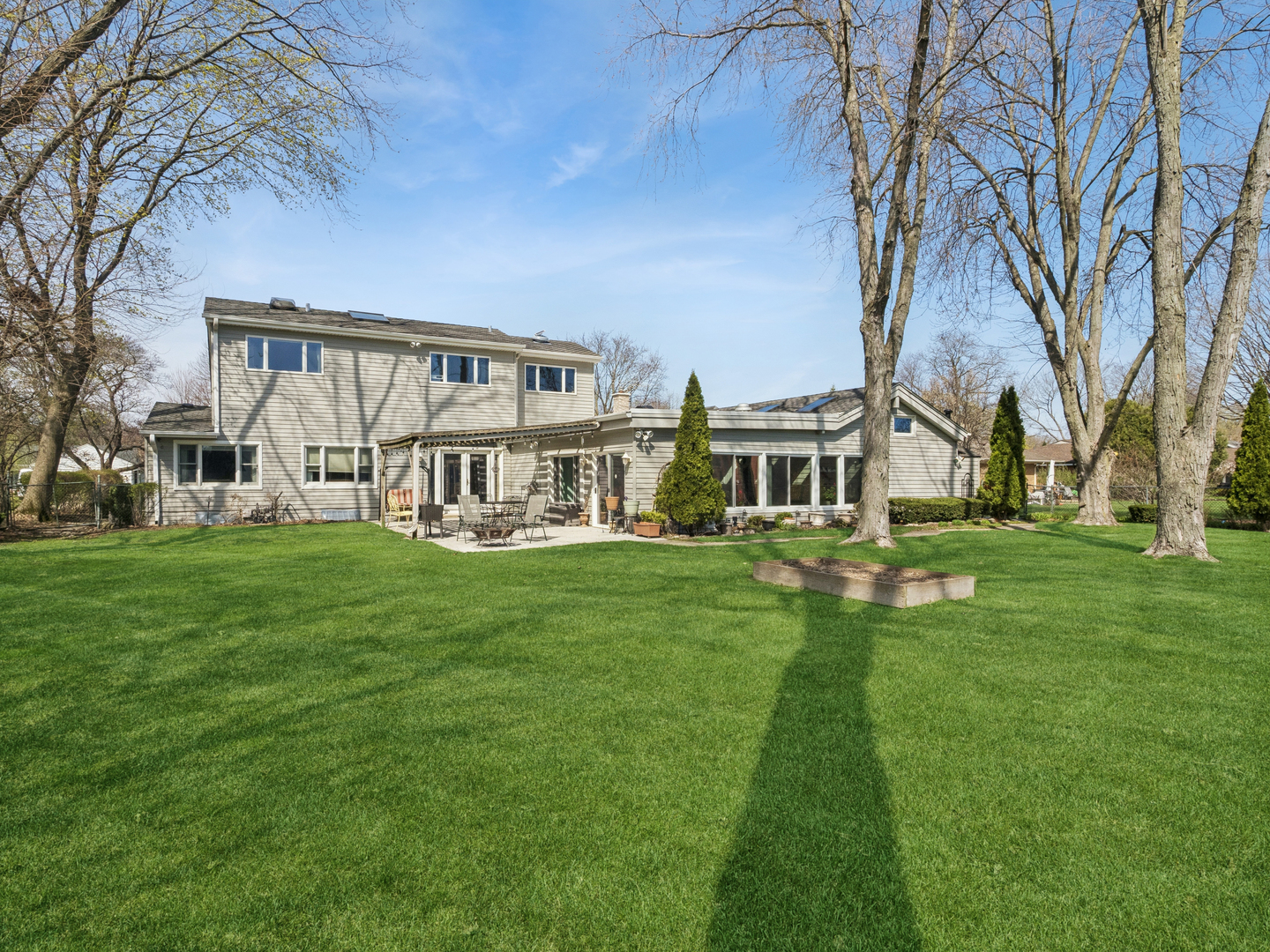 819 S Beverly Lane, Arlington Heights, IL 60005