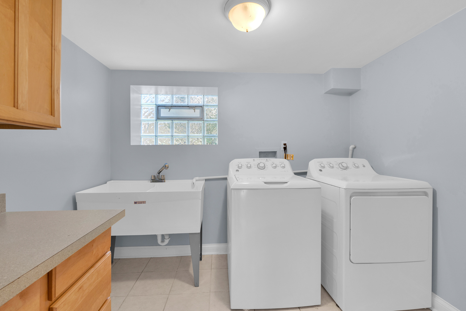 10520 S Hamilton Avenue, Chicago, IL 60643