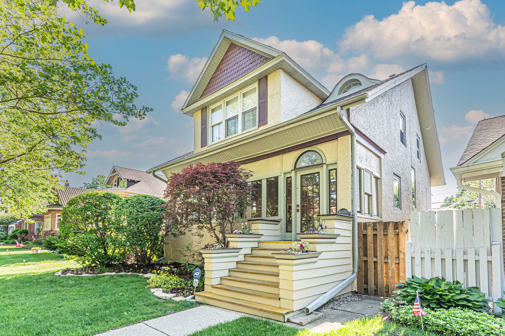 10520 S Hamilton Avenue, Chicago, IL 60643