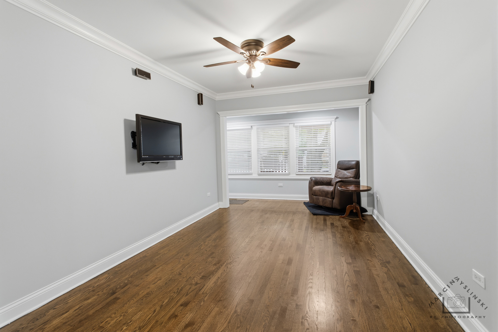 5010 W Newport Avenue, Chicago, IL 60641