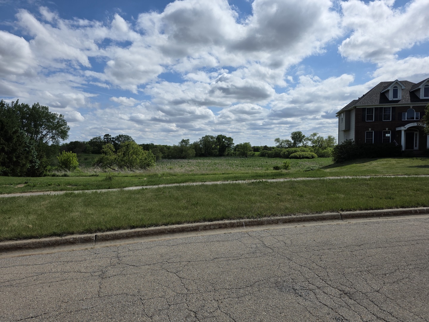 1375 Pheasant Trail, Hampshire, IL 60140