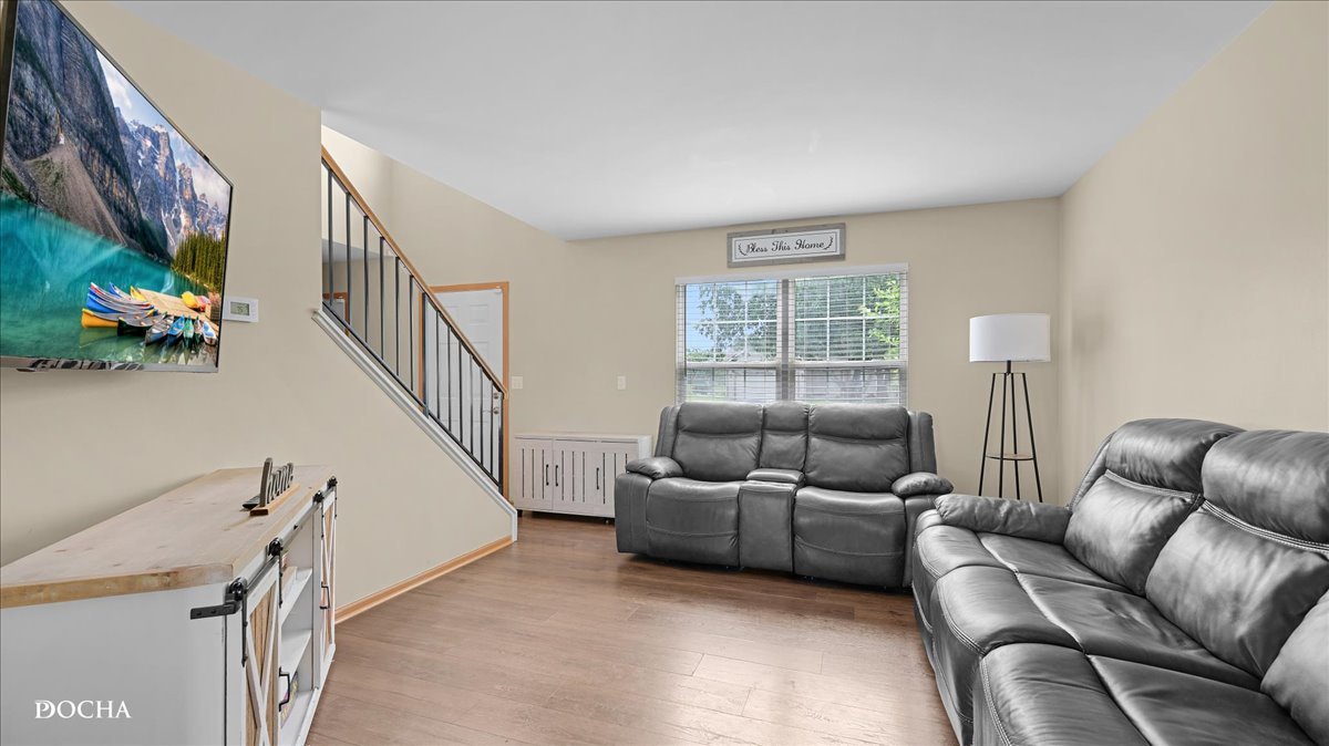 542 S Scott Lane, Romeoville, IL 60446