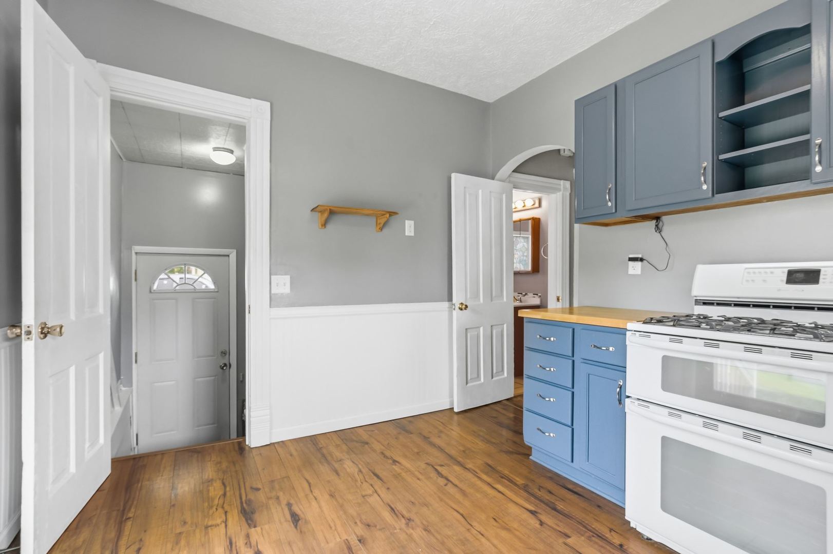 1205 S Lee Street, Bloomington, IL 61701