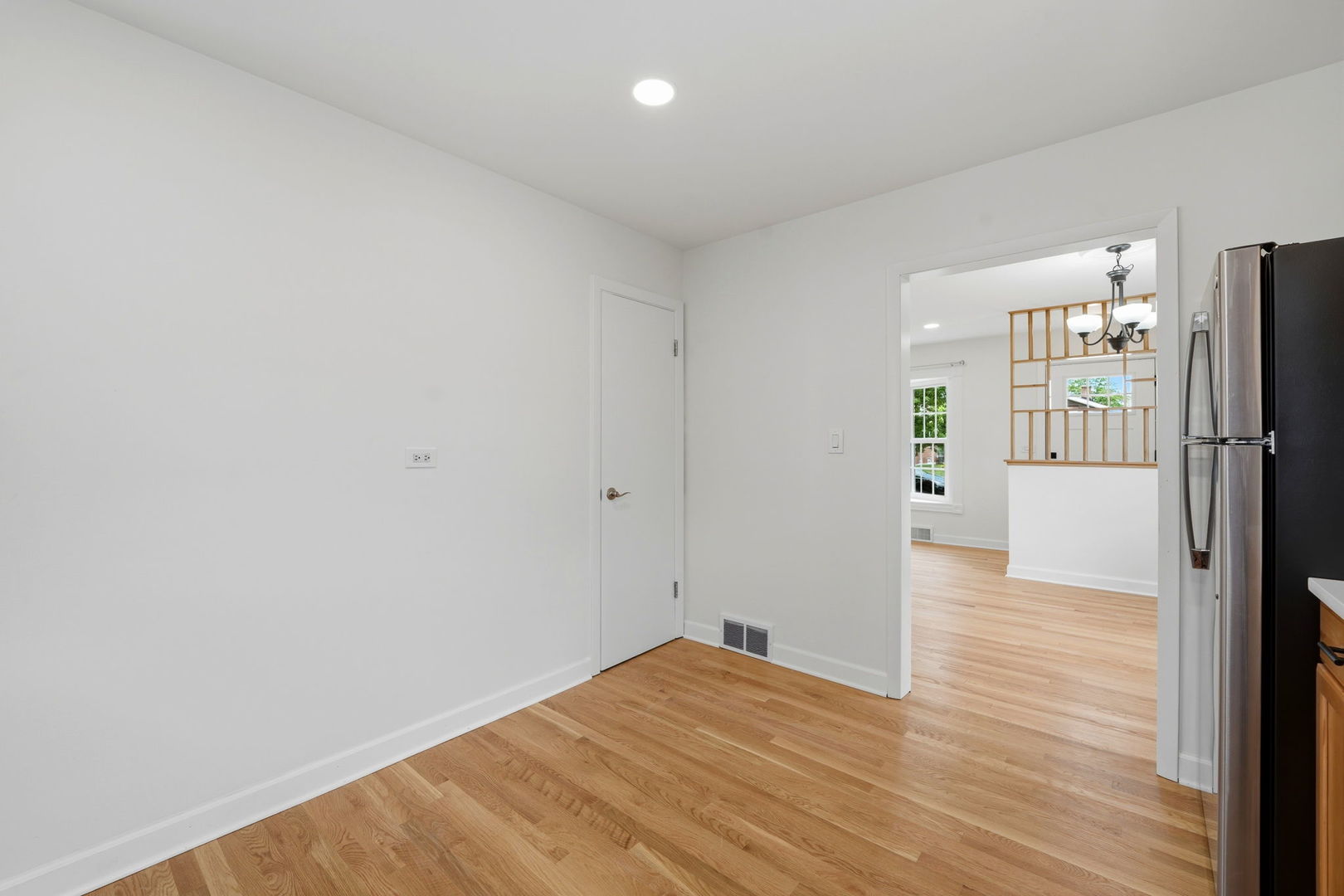 146 S Fremont Street, Palatine, IL 60067
