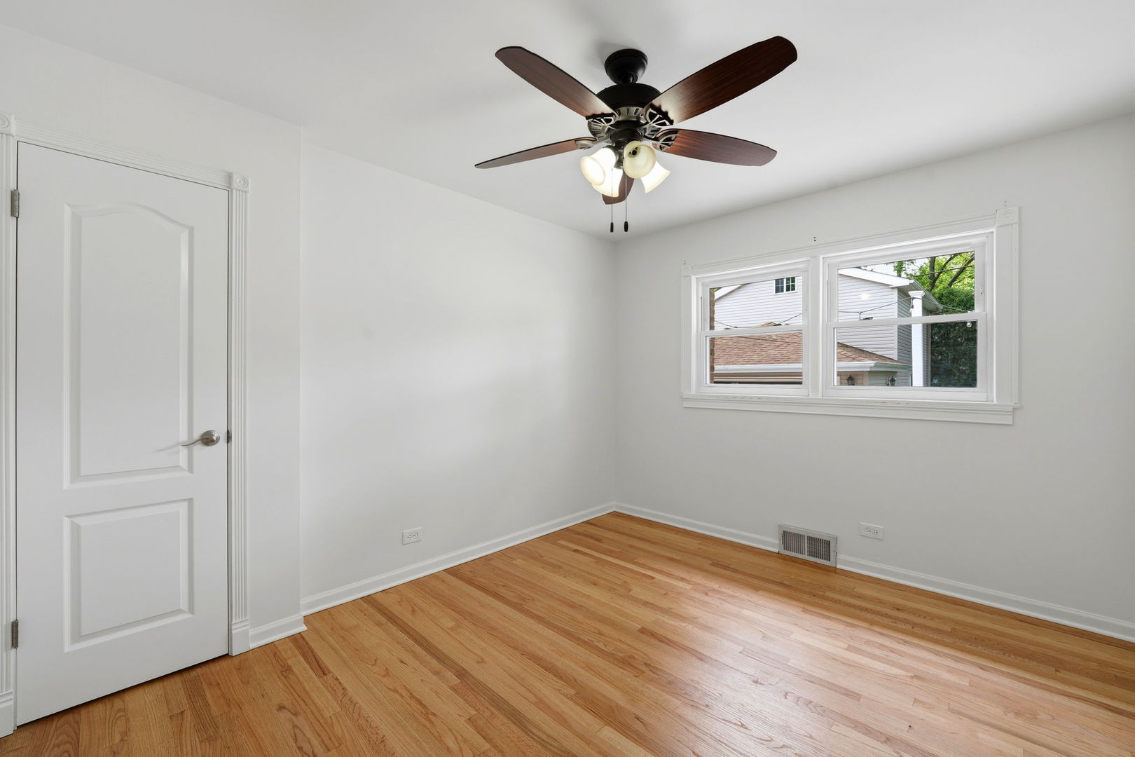 146 S Fremont Street, Palatine, IL 60067