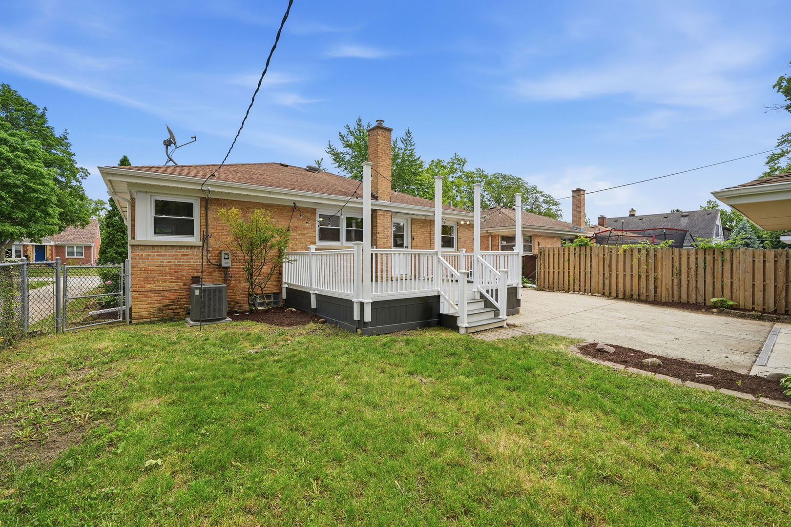 146 S Fremont Street, Palatine, IL 60067