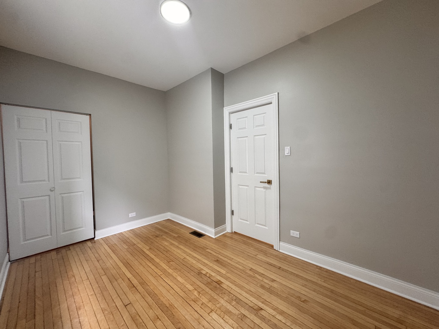 2430 S 57th Avenue, Cicero, IL 60804