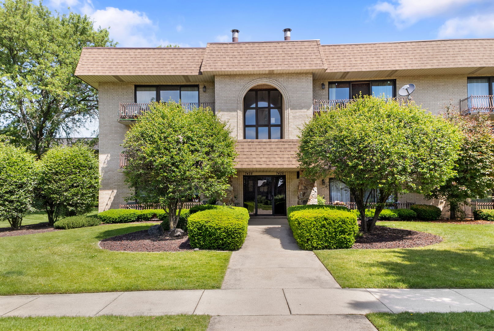 7428 W 153rd Street #1W, Orland Park, IL 60462