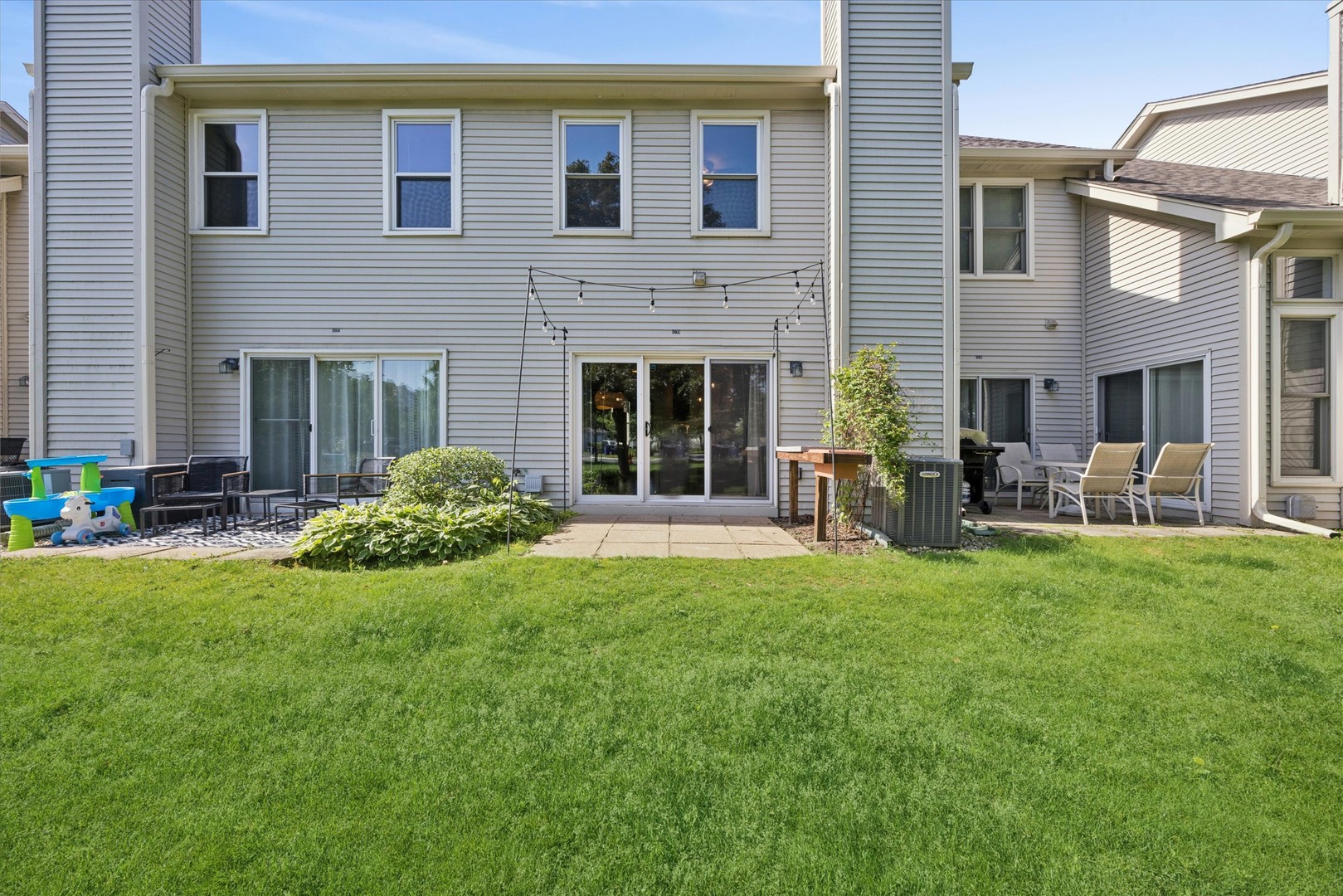 1239 Tennyson Lane #1239, Naperville, IL 60540