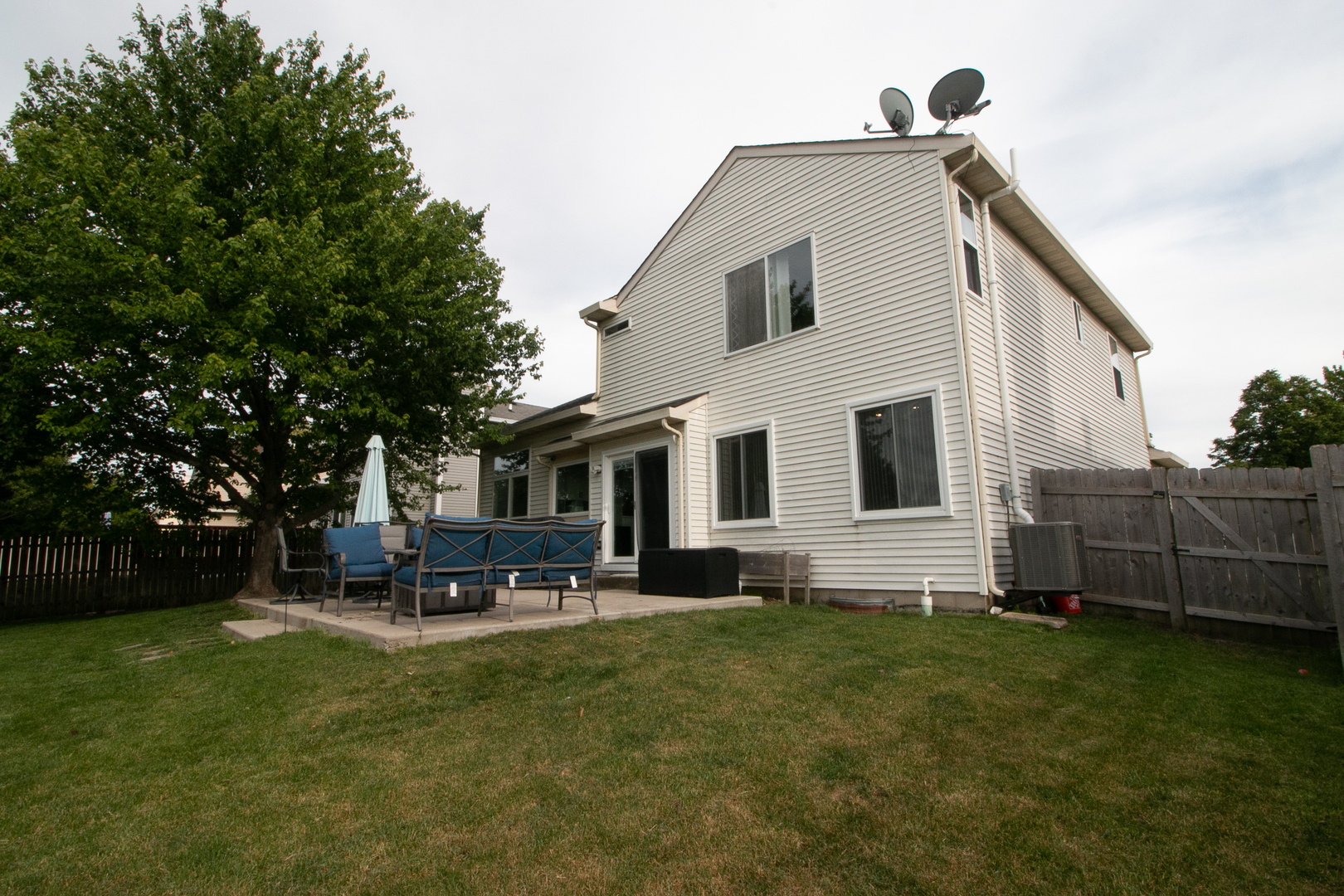 354 Millwood Drive, Bartlett, IL 60103